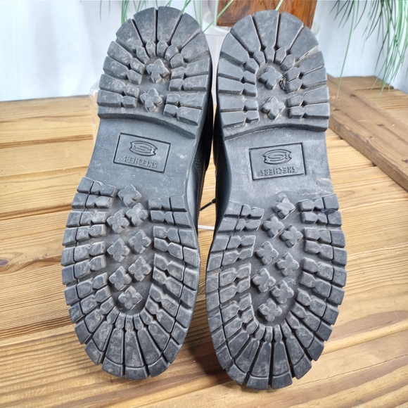 Skechers Shoes Skechers Alley Cat Black Leather Utility Shoe Sn711